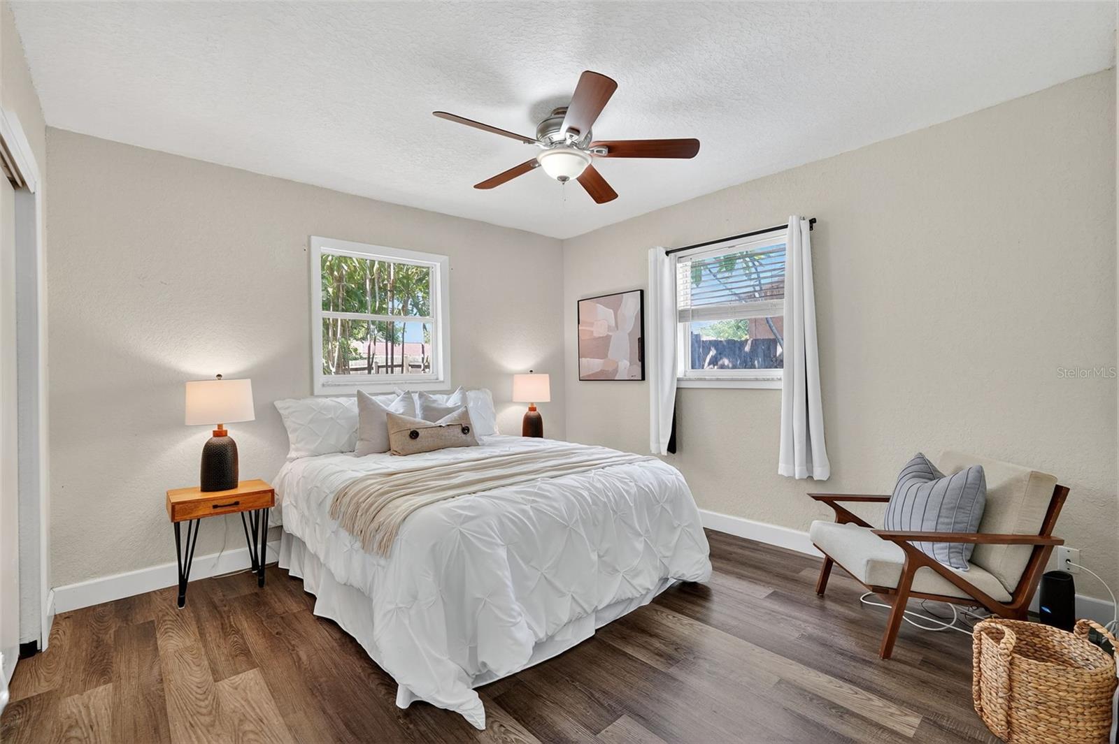 SEMINOLE LAKE VILLAGE 1ST ADD - Residential Lease