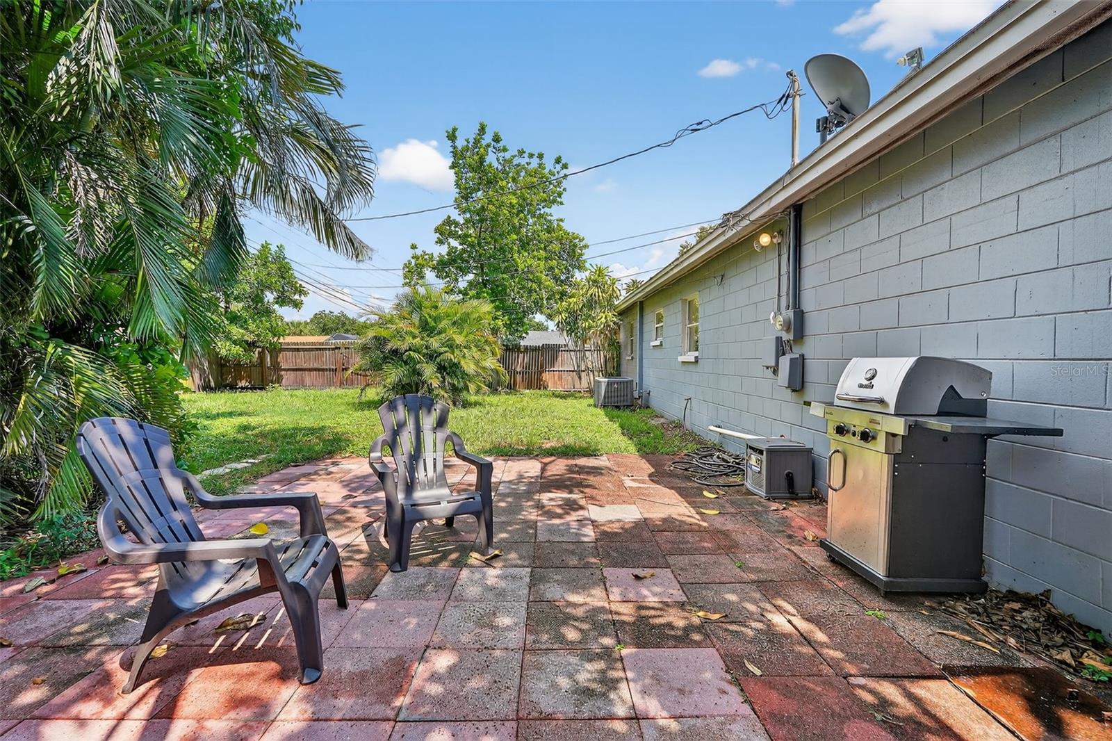 SEMINOLE LAKE VILLAGE 1ST ADD - Residential Lease