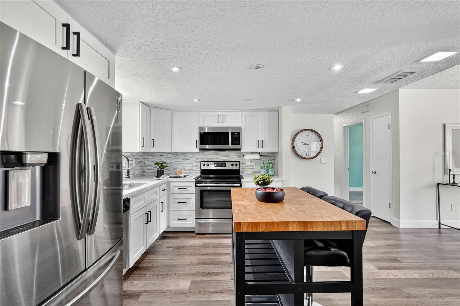 SEMINOLE LAKE VILLAGE 1ST ADD - Residential Lease