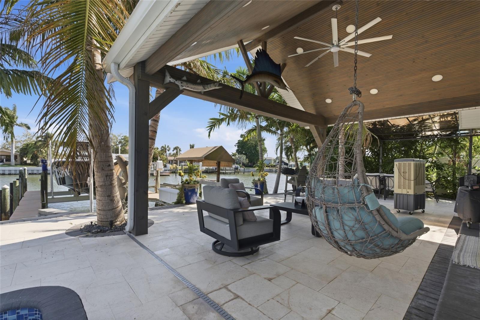 MAXIMO MOORINGS - Residential