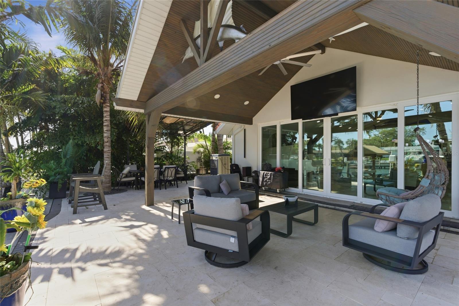 MAXIMO MOORINGS - Residential