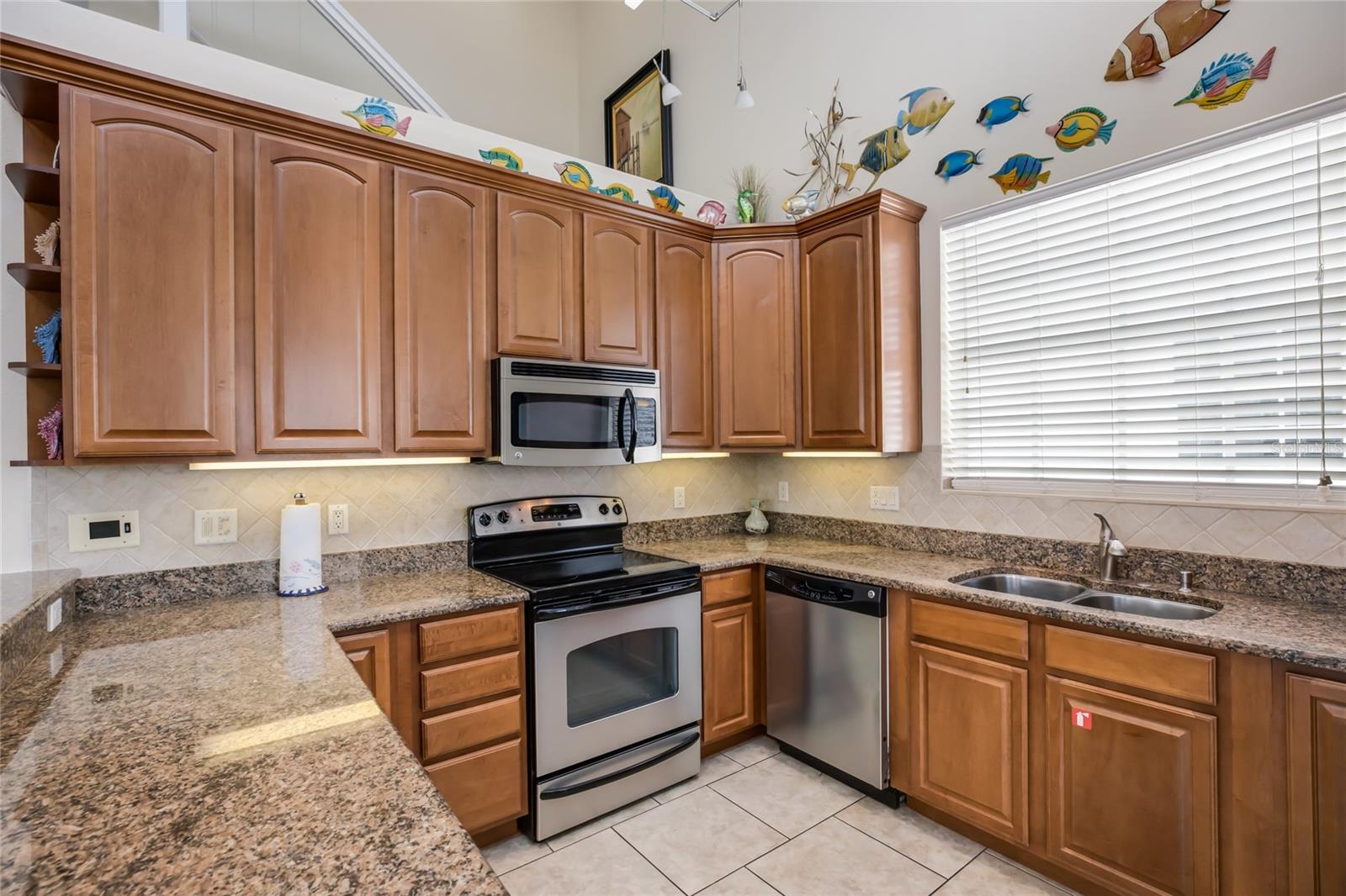 HOLMES BEACH - Residential