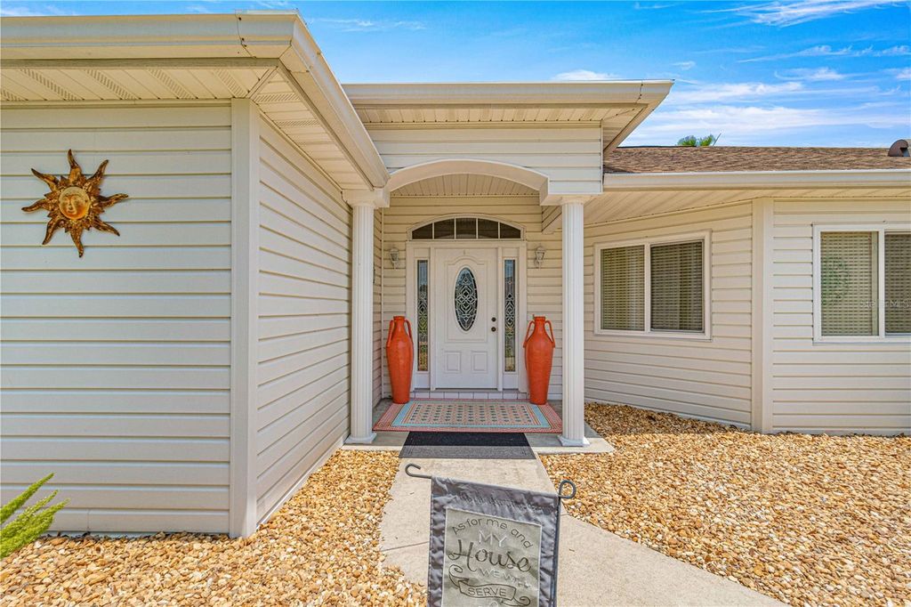 Photo of 13721 SE 87th Terrace, Summerfield, FL 34491 (MLS # OM708780)