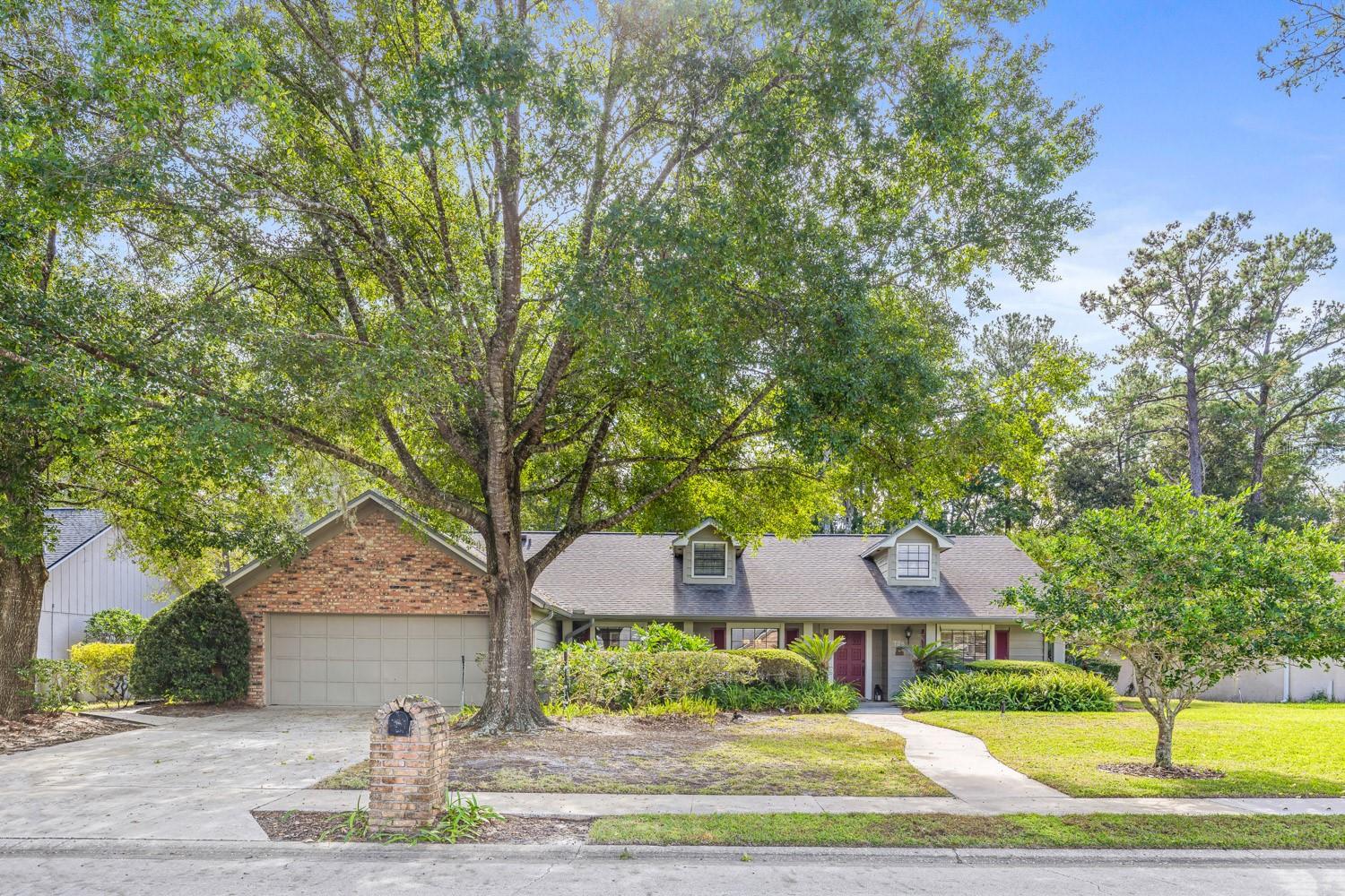 SWEETWATER OAKS SEC 18 - Residential