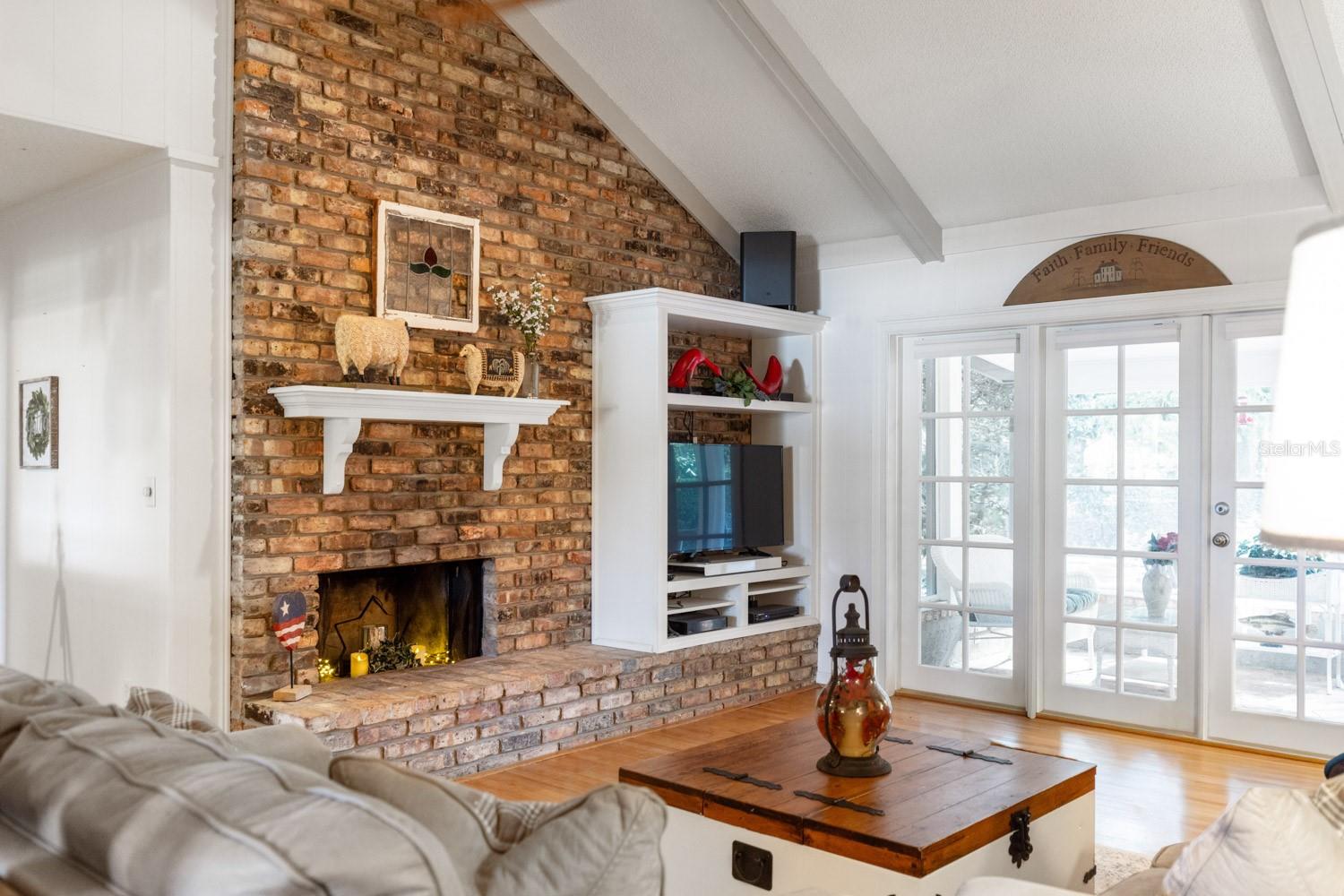 SWEETWATER OAKS SEC 18 - Residential