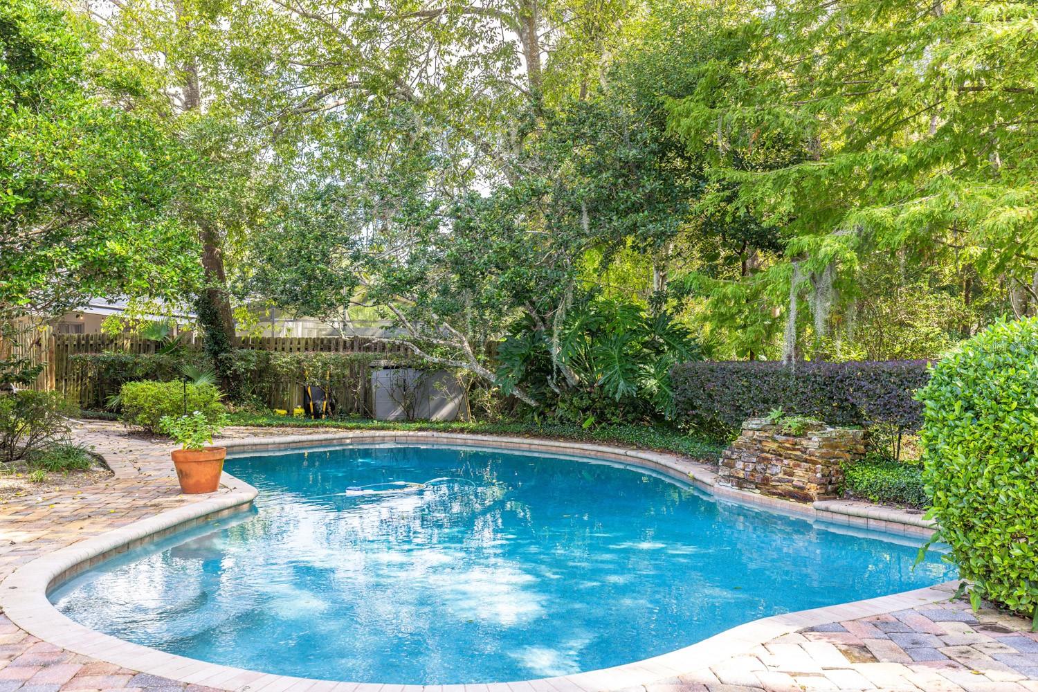 SWEETWATER OAKS SEC 18 - Residential