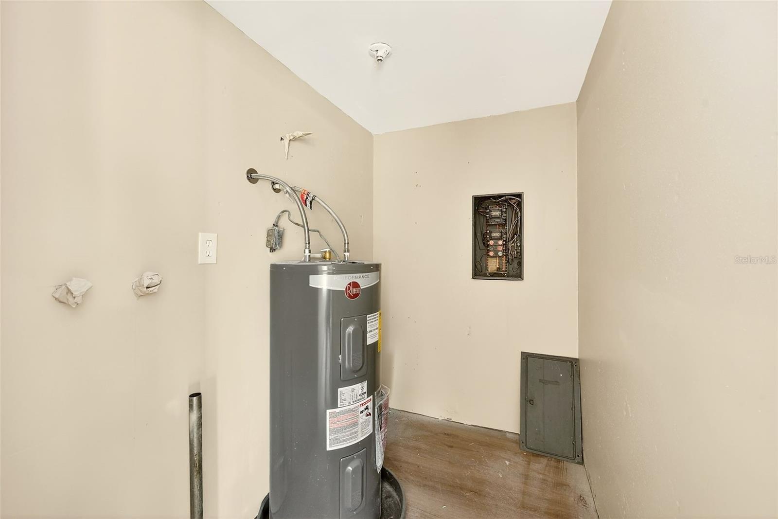 HIGHLAND PINES REV - Residential