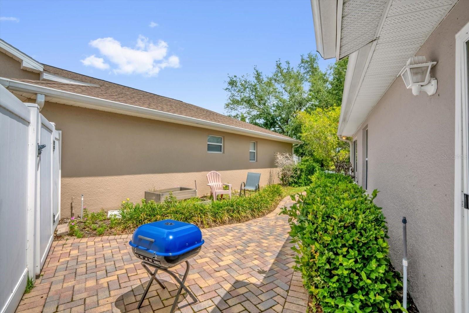 TRADITIONS PH 01 - Residential