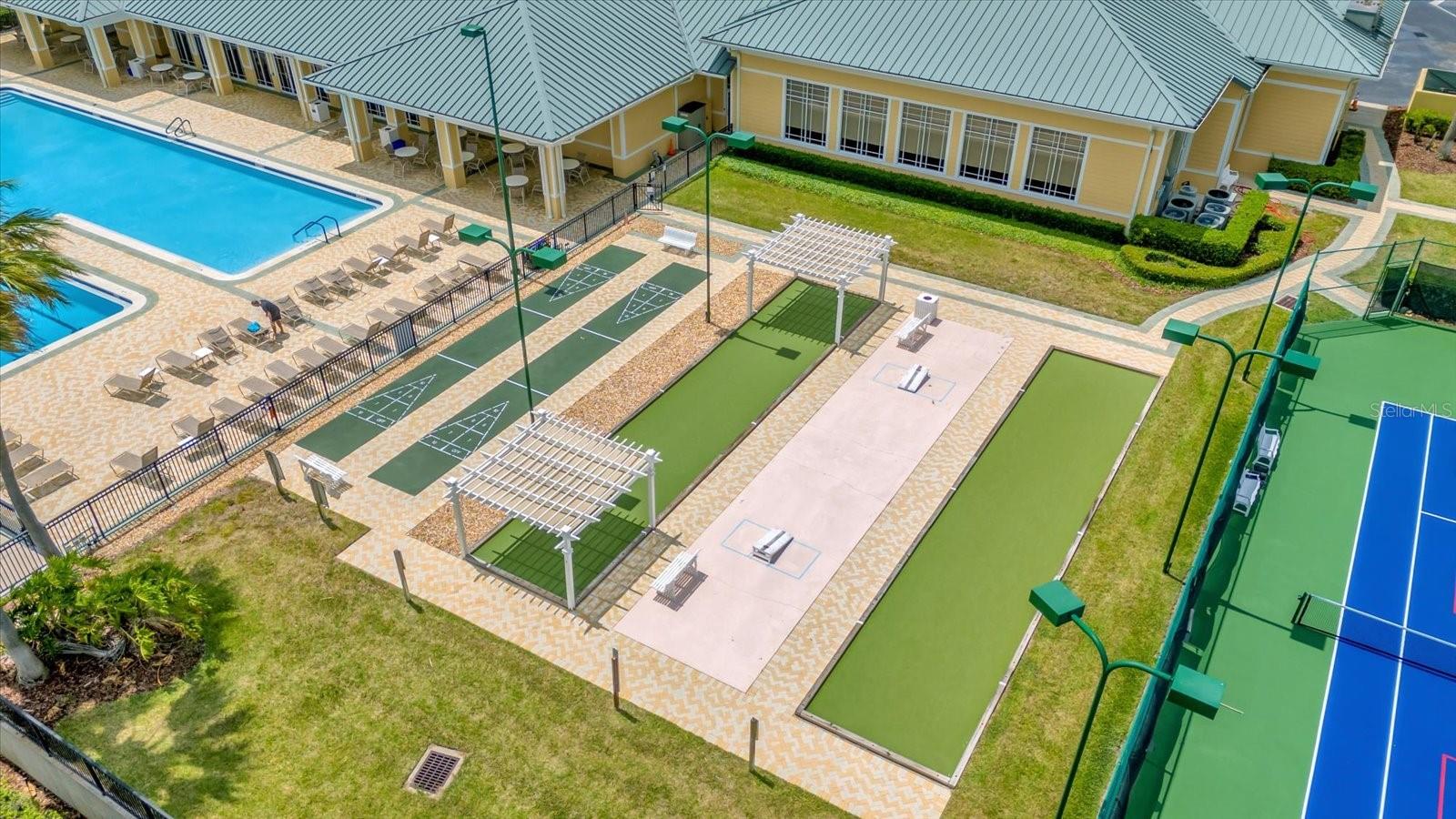 TRADITIONS PH 01 - Residential