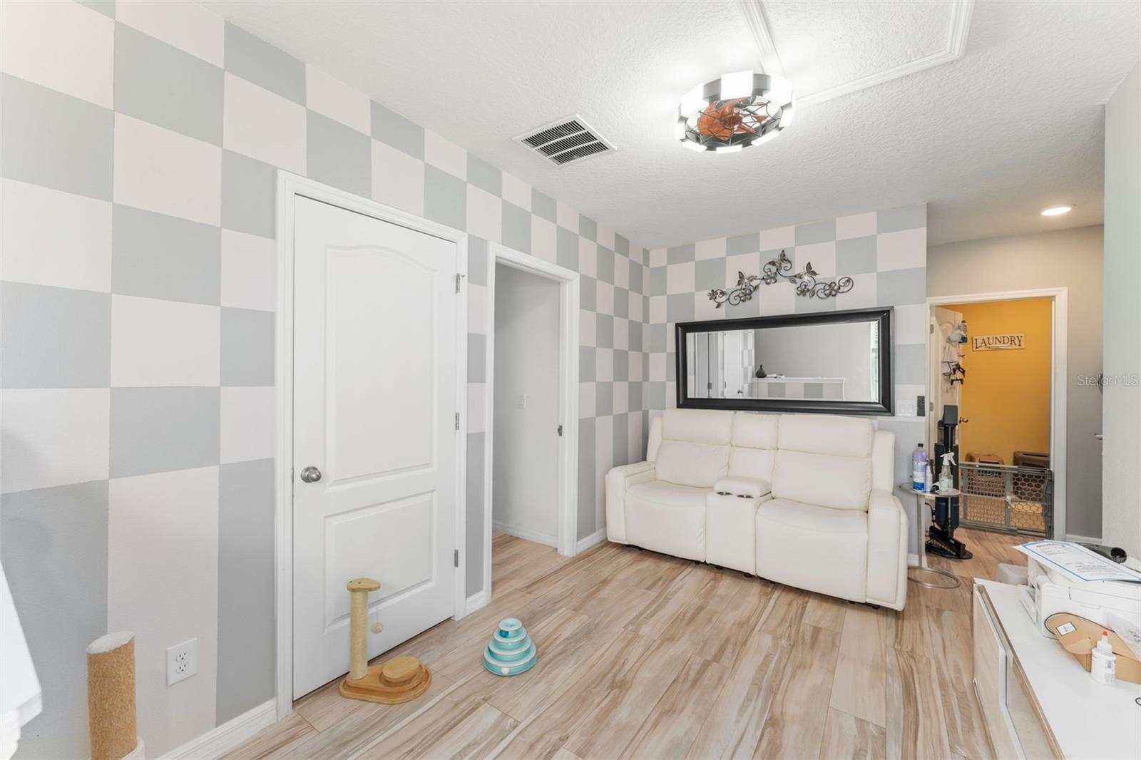 OAK TRAIL RESERVE - Residential