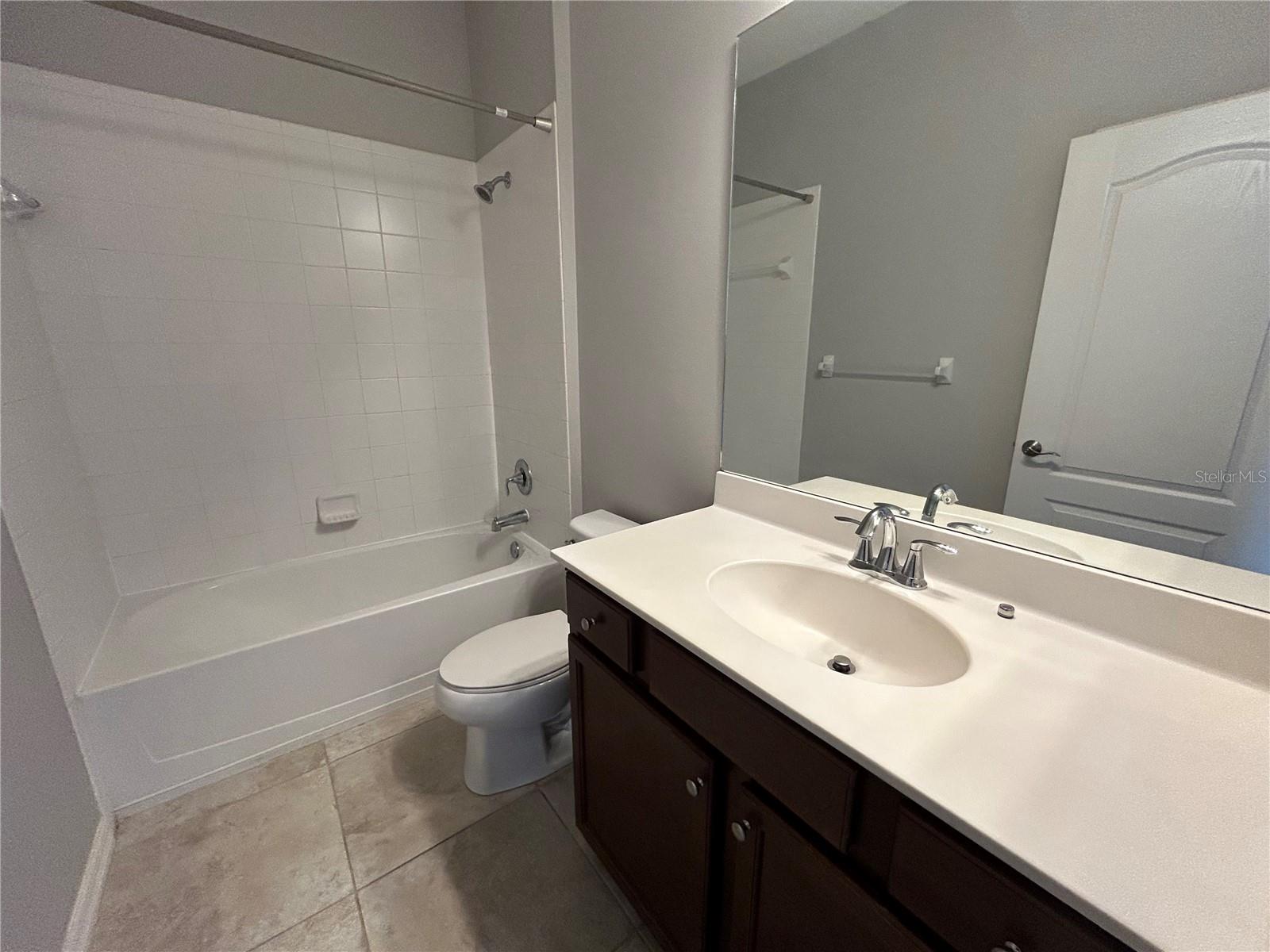 MIRAMAR LAGOONS AT LAKEWOOD RANCH III - Residential Lease