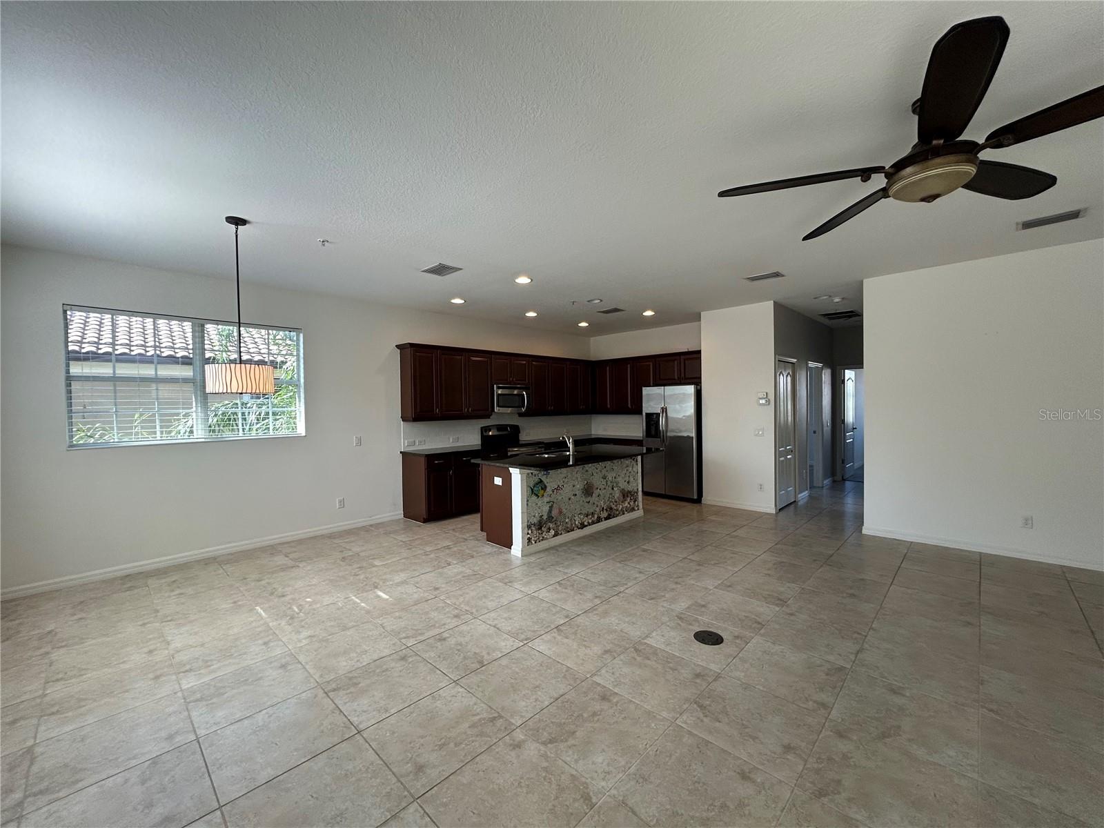 MIRAMAR LAGOONS AT LAKEWOOD RANCH III - Residential Lease
