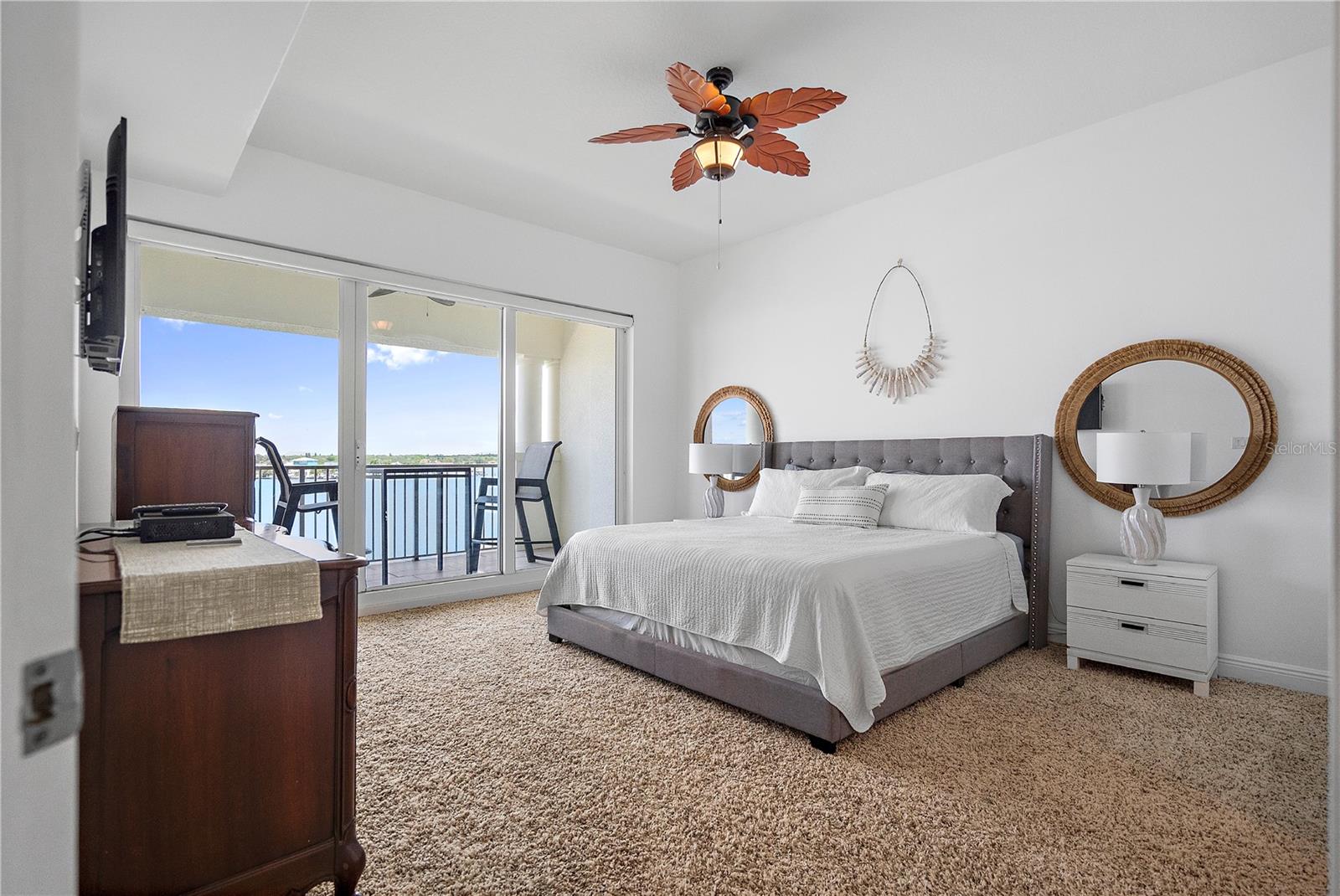 LAS BRISAS CONDO - Residential