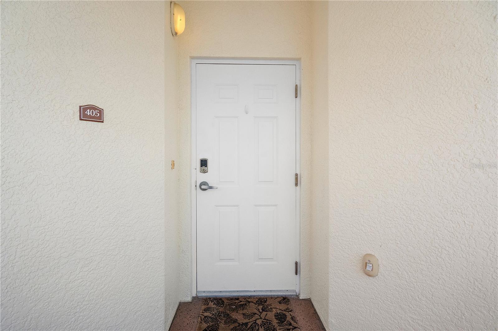 LAS BRISAS CONDO - Residential