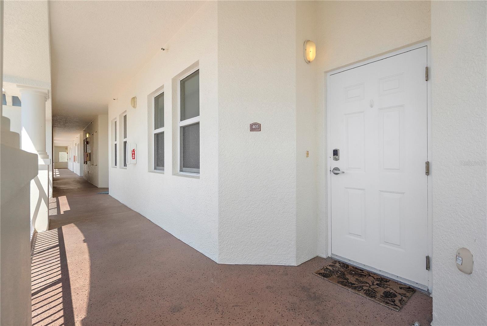 LAS BRISAS CONDO - Residential