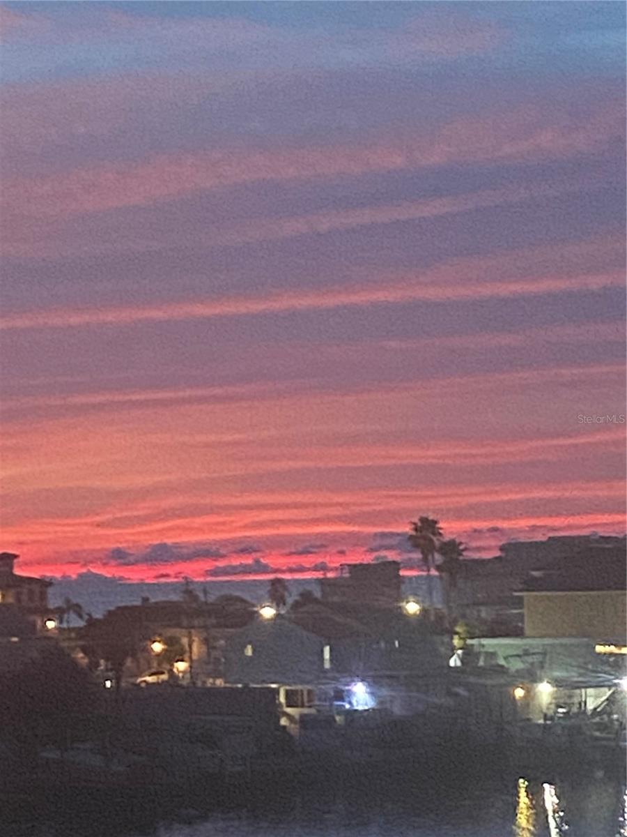 LAS BRISAS CONDO - Residential