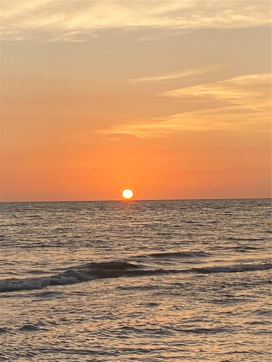 LAS BRISAS CONDO - Residential