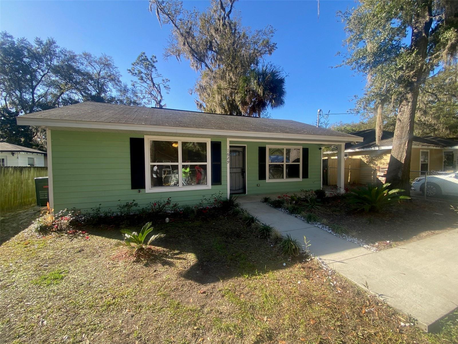 Great home built in 2018. Large yard. Close to schools and downtown.