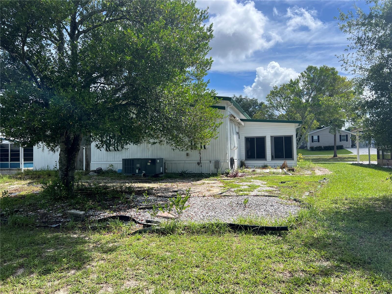 Photo 11 of 20 of 8966 HIGHPOINT BOULEVARD mobile home