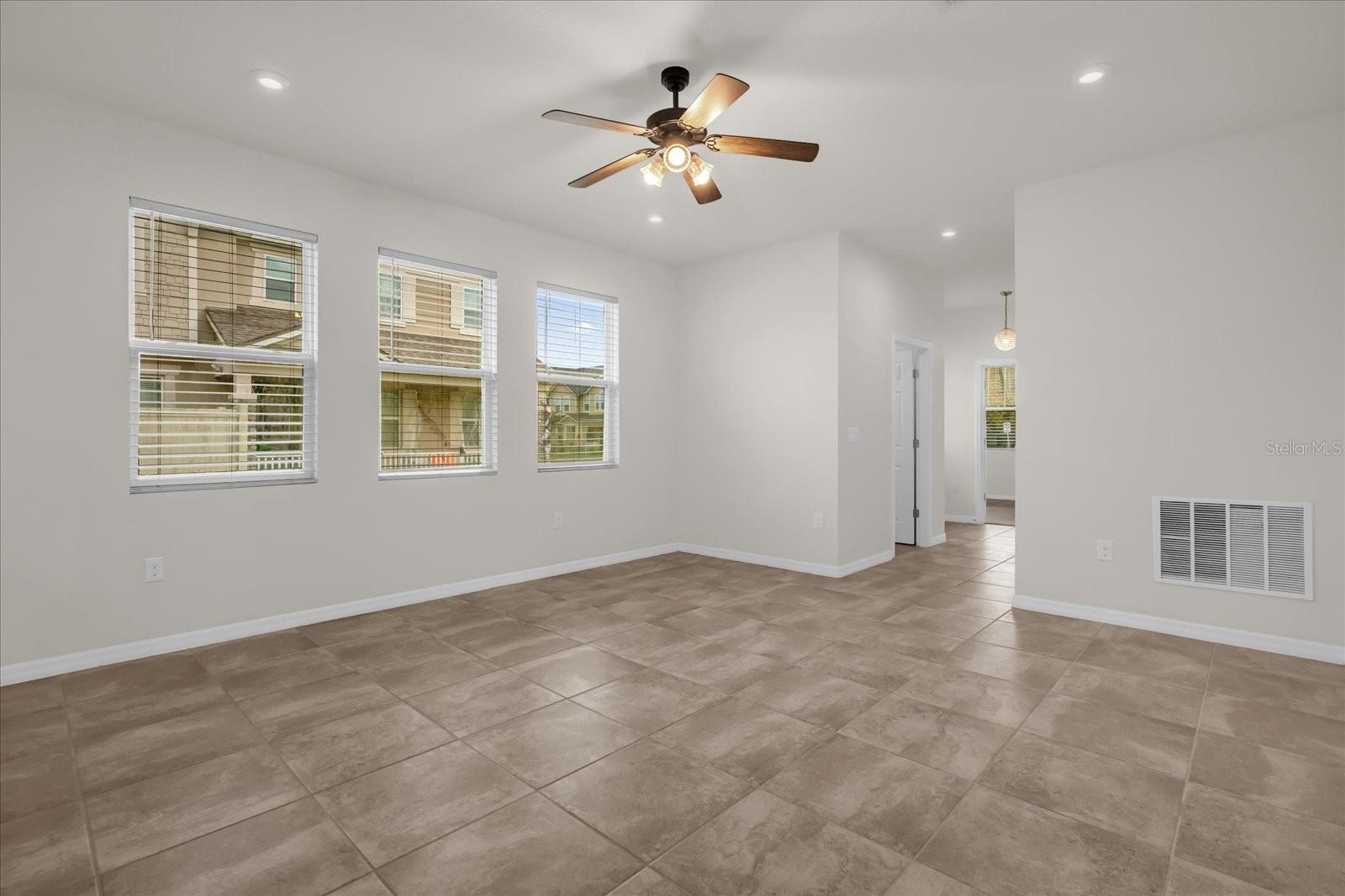 TAPESTRY PH 5 - Residential Lease