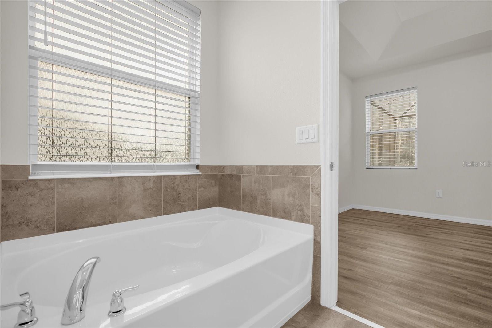 TAPESTRY PH 5 - Residential Lease