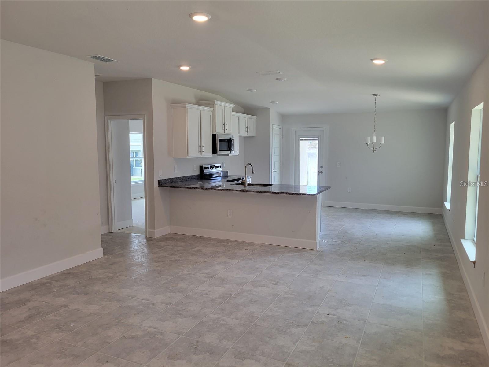 HIGHLAND HILLS - Residential