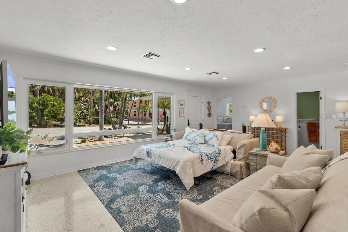 LEMON BAY ESTATES 01 - Residential Lease