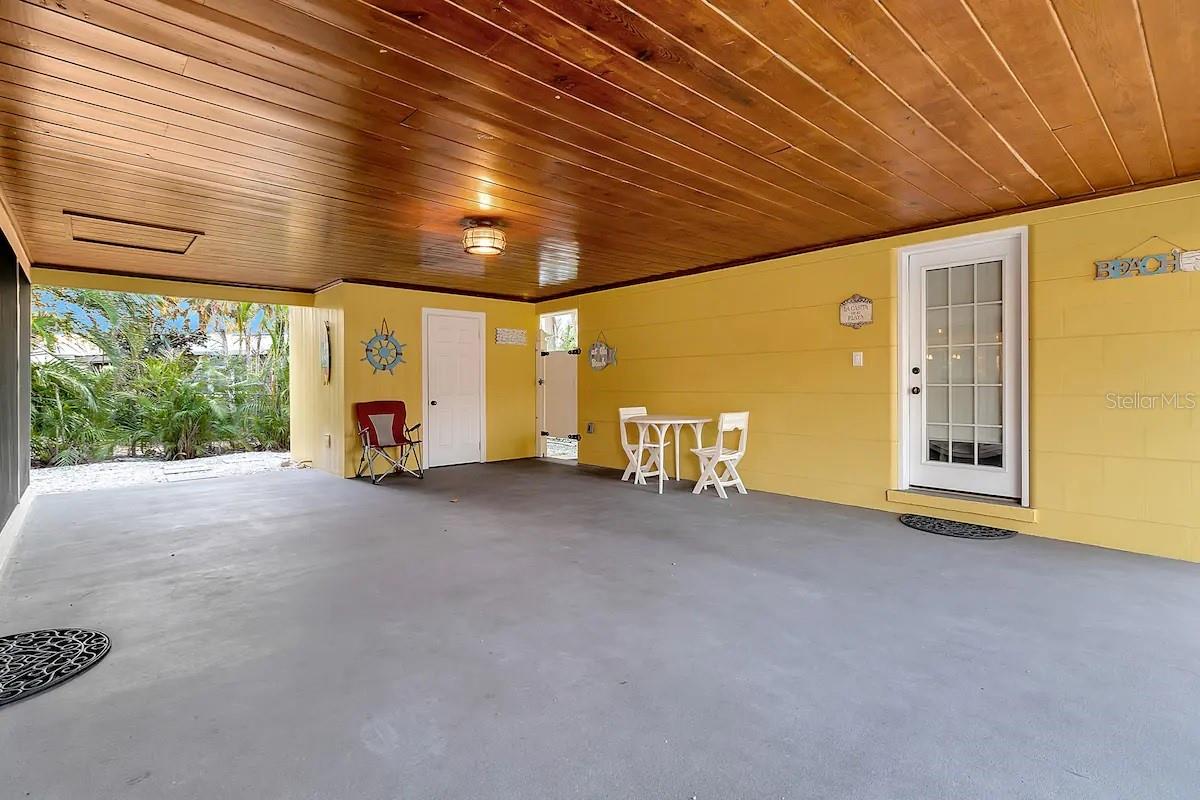 LEMON BAY ESTATES 01 - Residential Lease