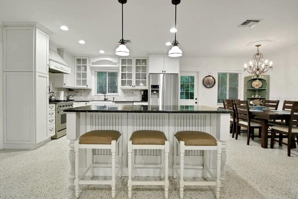 LEMON BAY ESTATES 01 - Residential Lease