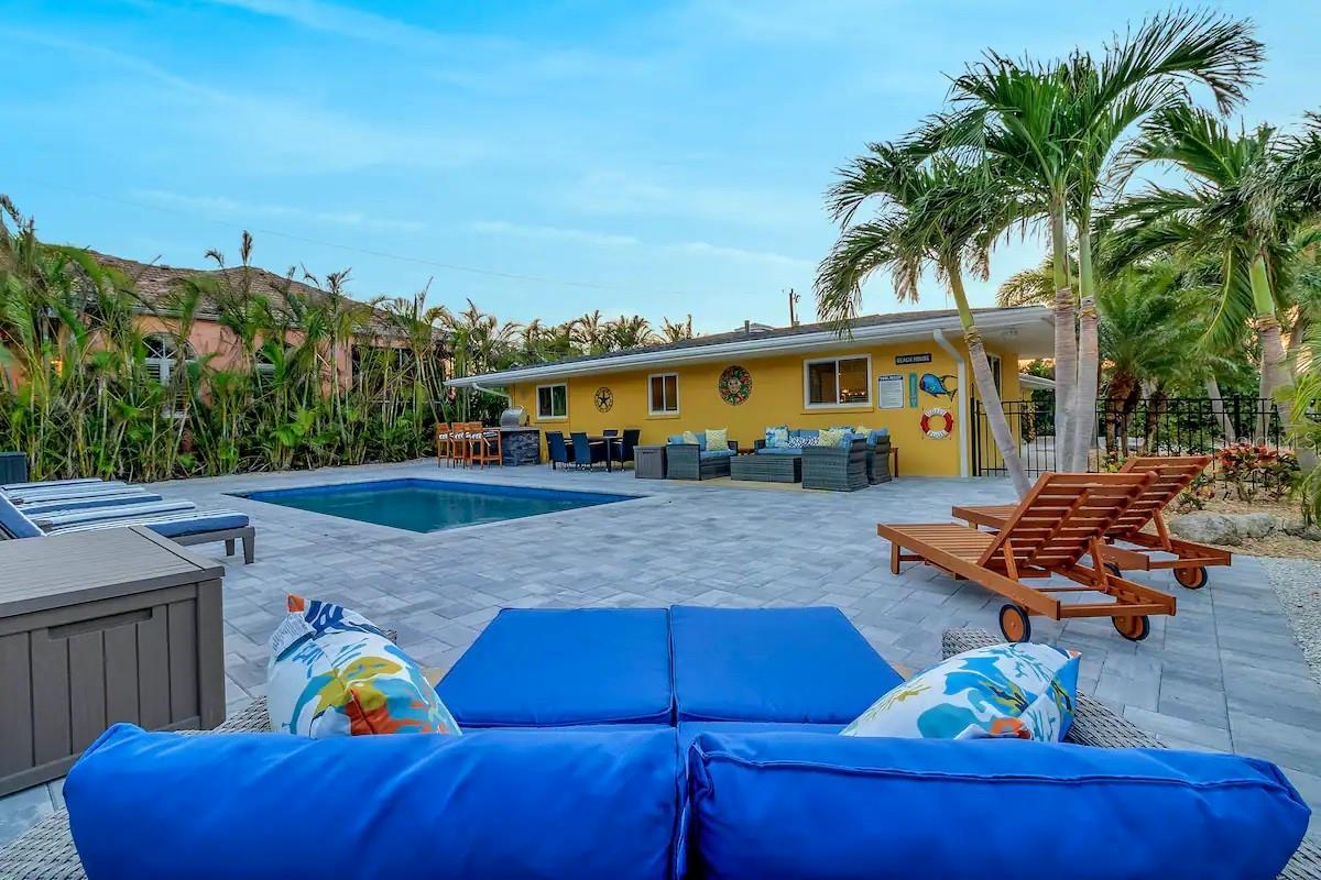 LEMON BAY ESTATES 01 - Residential Lease