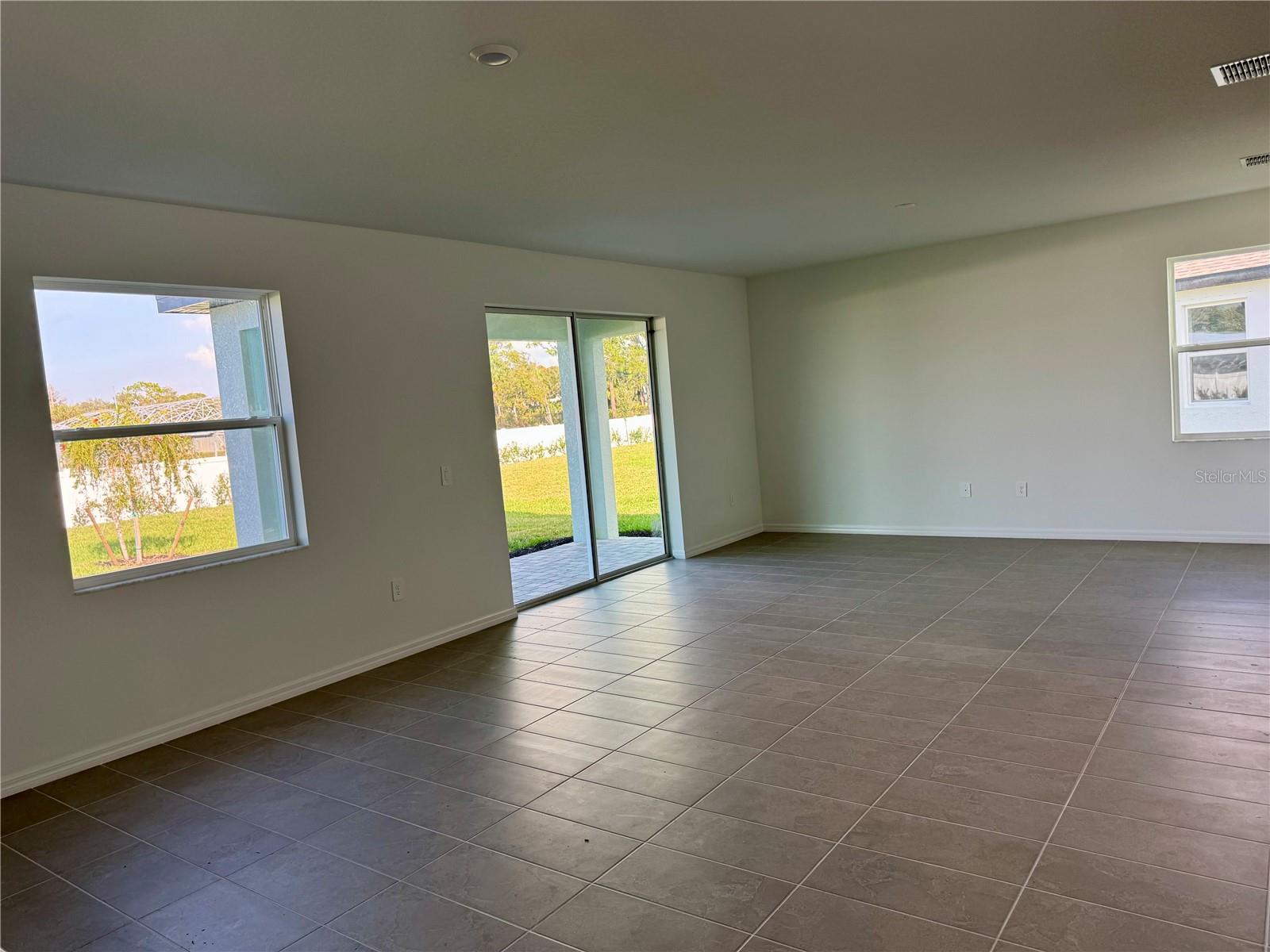 SOUTHPOINTE - Residential