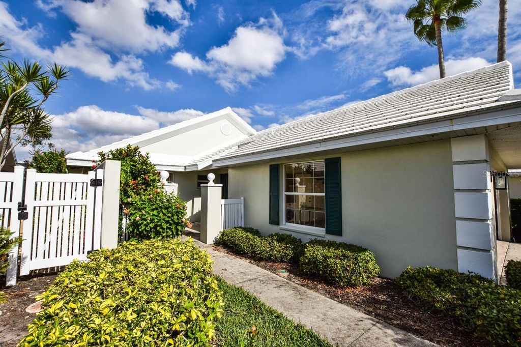 Photo of 768 Harrington Lake Drive N #106, Venice, FL 34293 (MLS # N6141882)