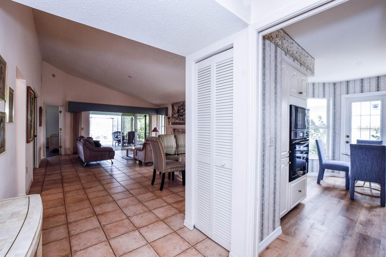 768 HARRINGTON LAKE DRIVE N 106