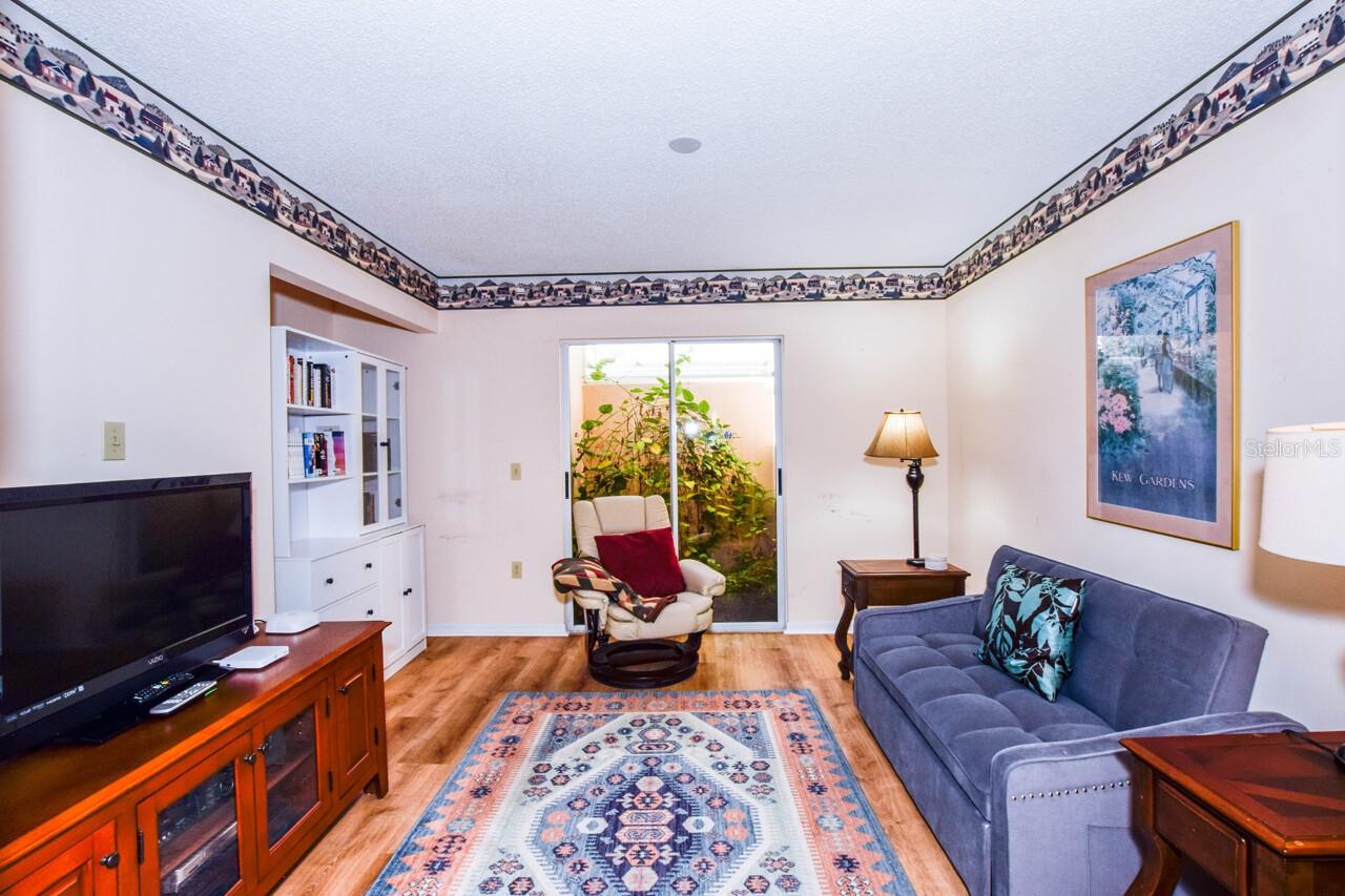 HARRINGTON LAKE - Residential