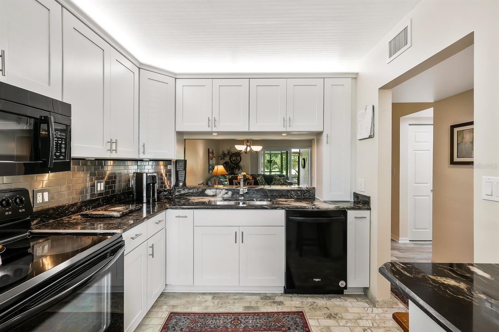 CENTRAL PARK SOUTH 01 - Residential