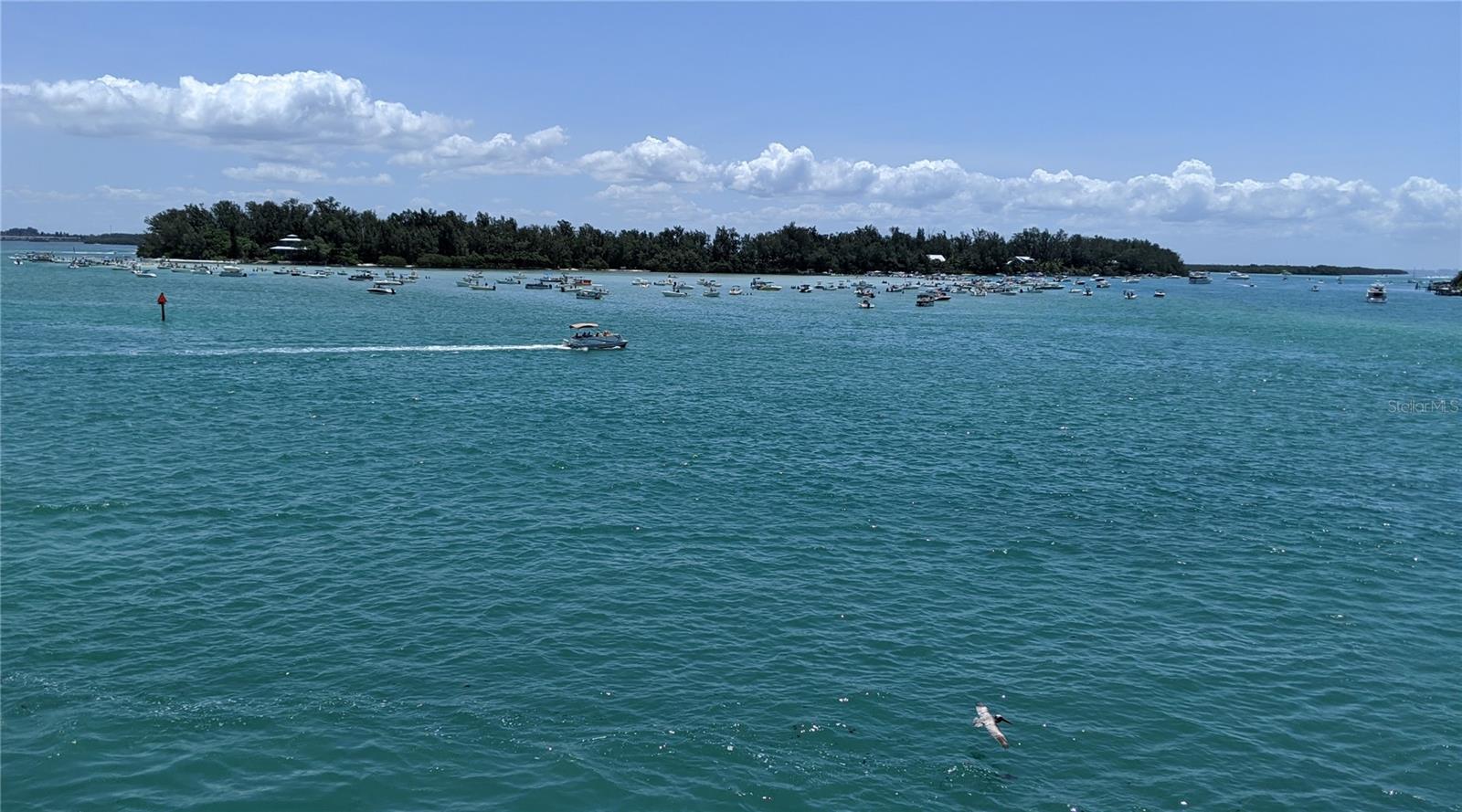 BAYSHORE ON THE LAKE APTS II SEC 3 - Residential