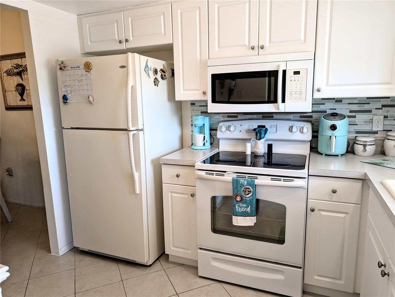 BAYSHORE ON THE LAKE APTS II SEC 3 - Residential