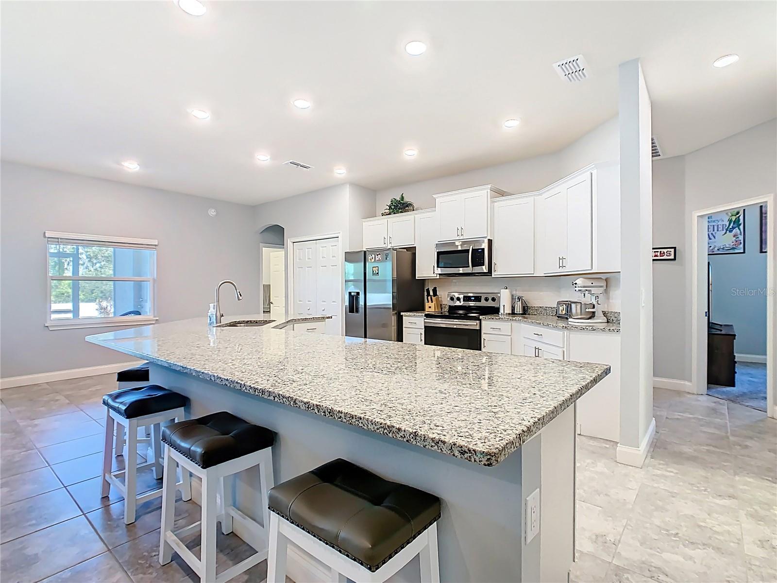 JULIANA VILLAGE - Residential