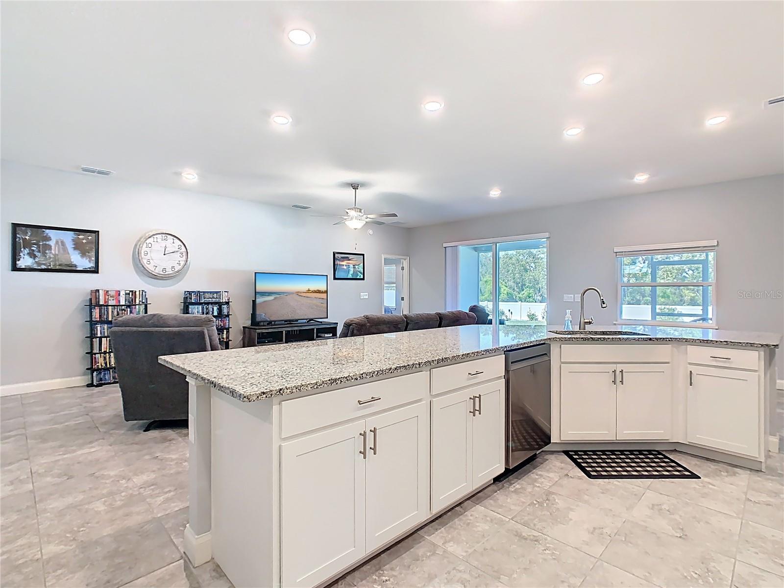 JULIANA VILLAGE - Residential