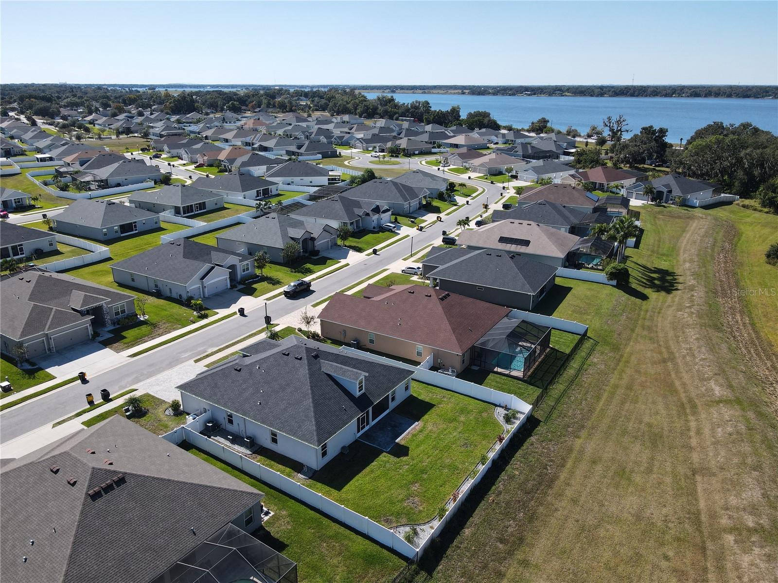 JULIANA VILLAGE - Residential