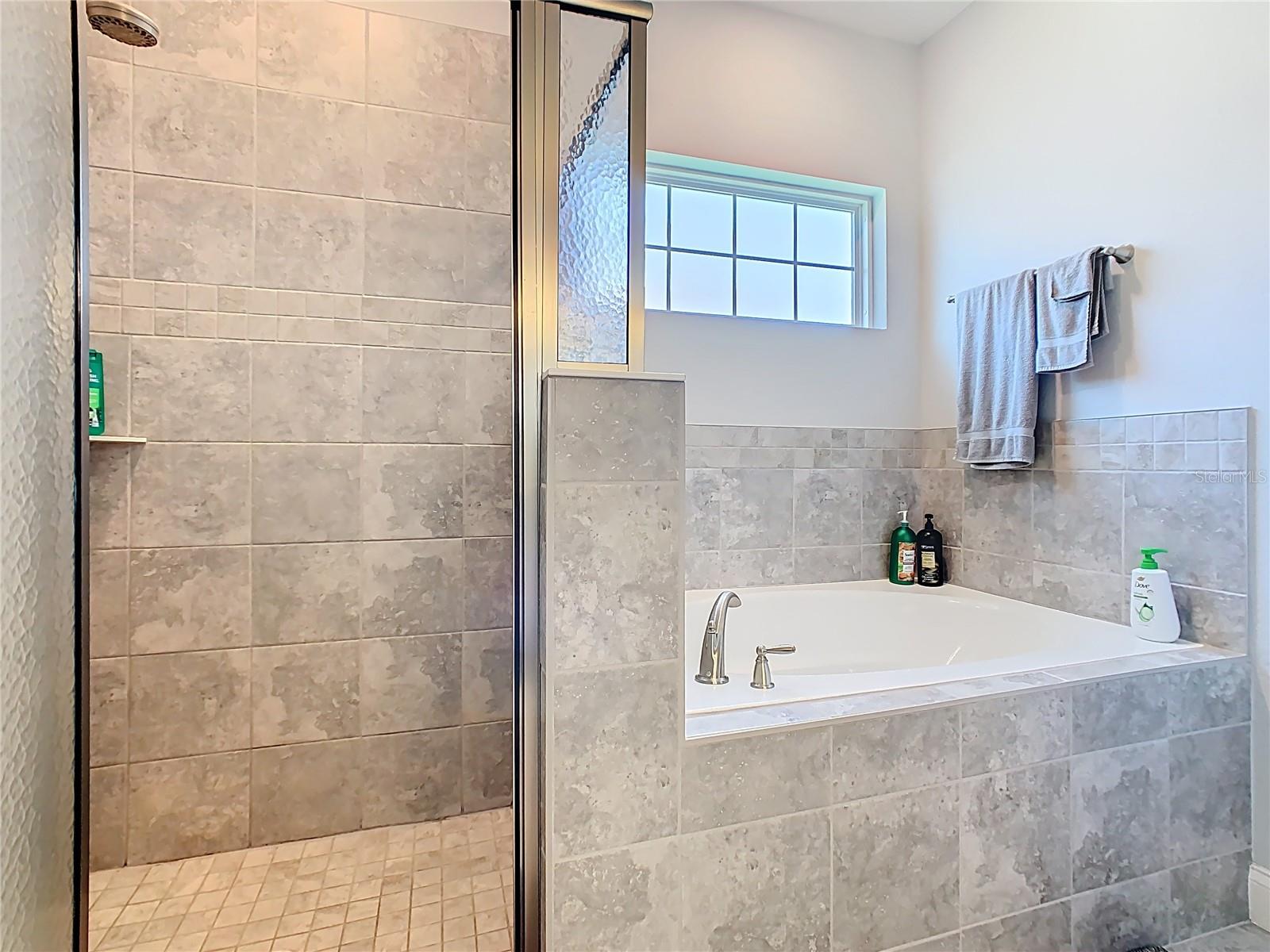 JULIANA VILLAGE - Residential