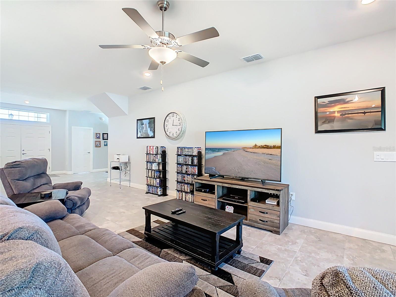 JULIANA VILLAGE - Residential