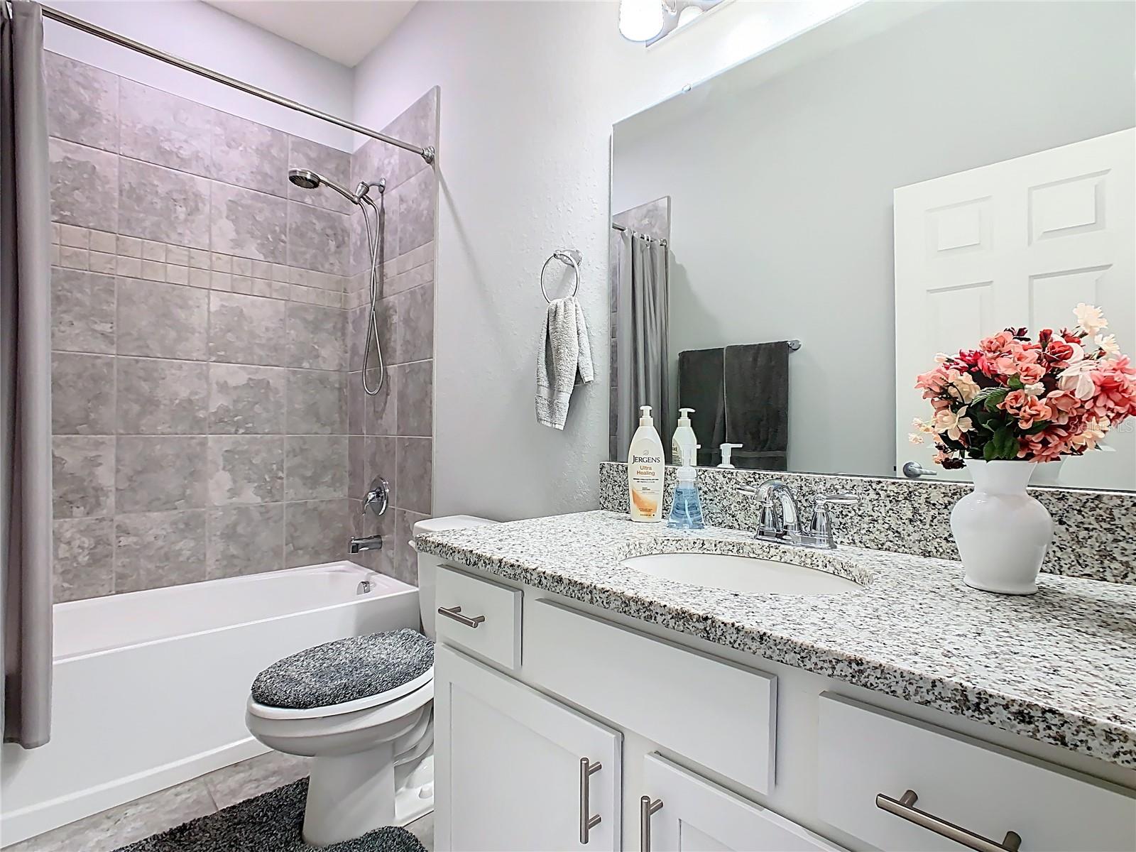 JULIANA VILLAGE - Residential