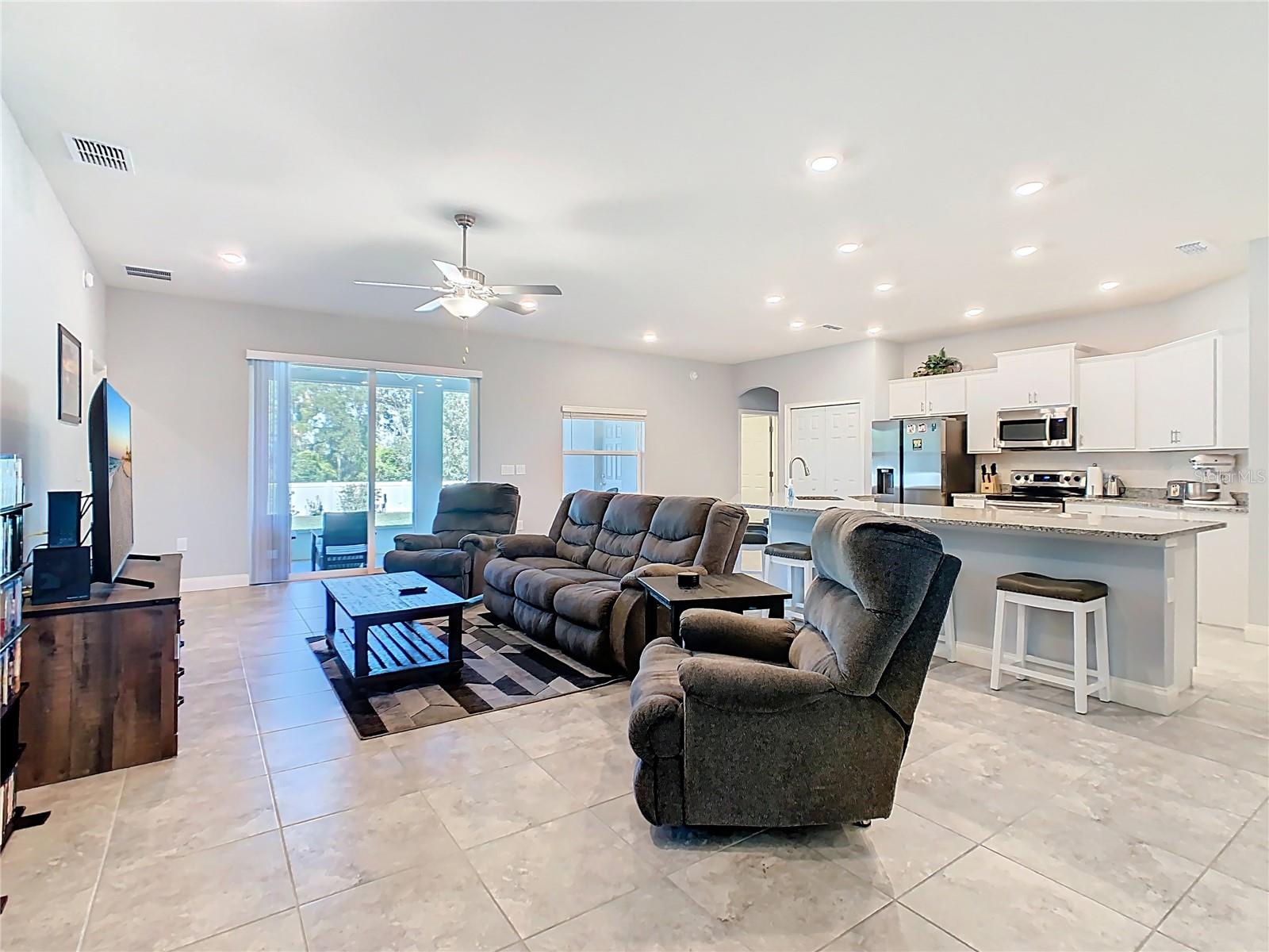 JULIANA VILLAGE - Residential