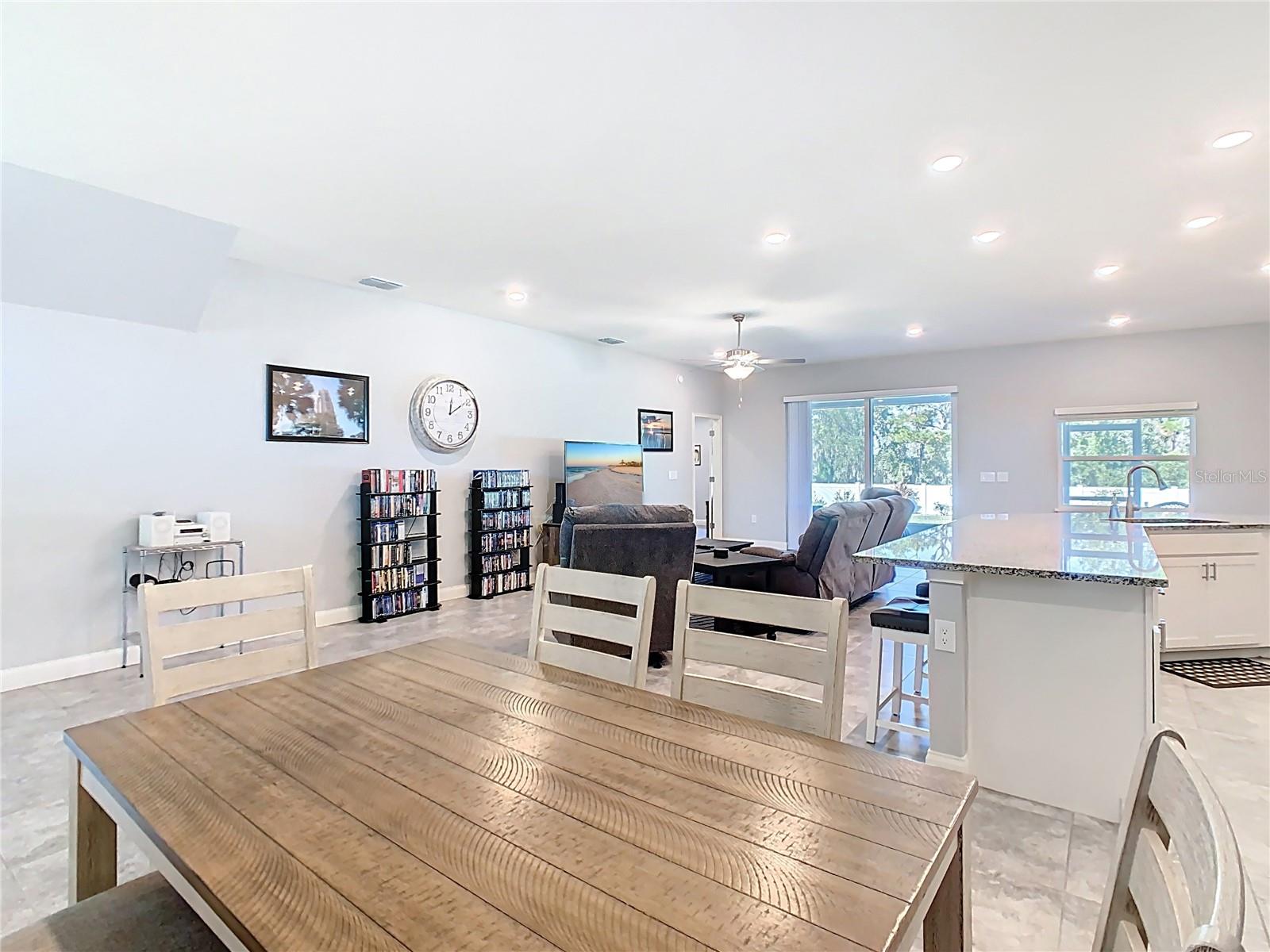 JULIANA VILLAGE - Residential