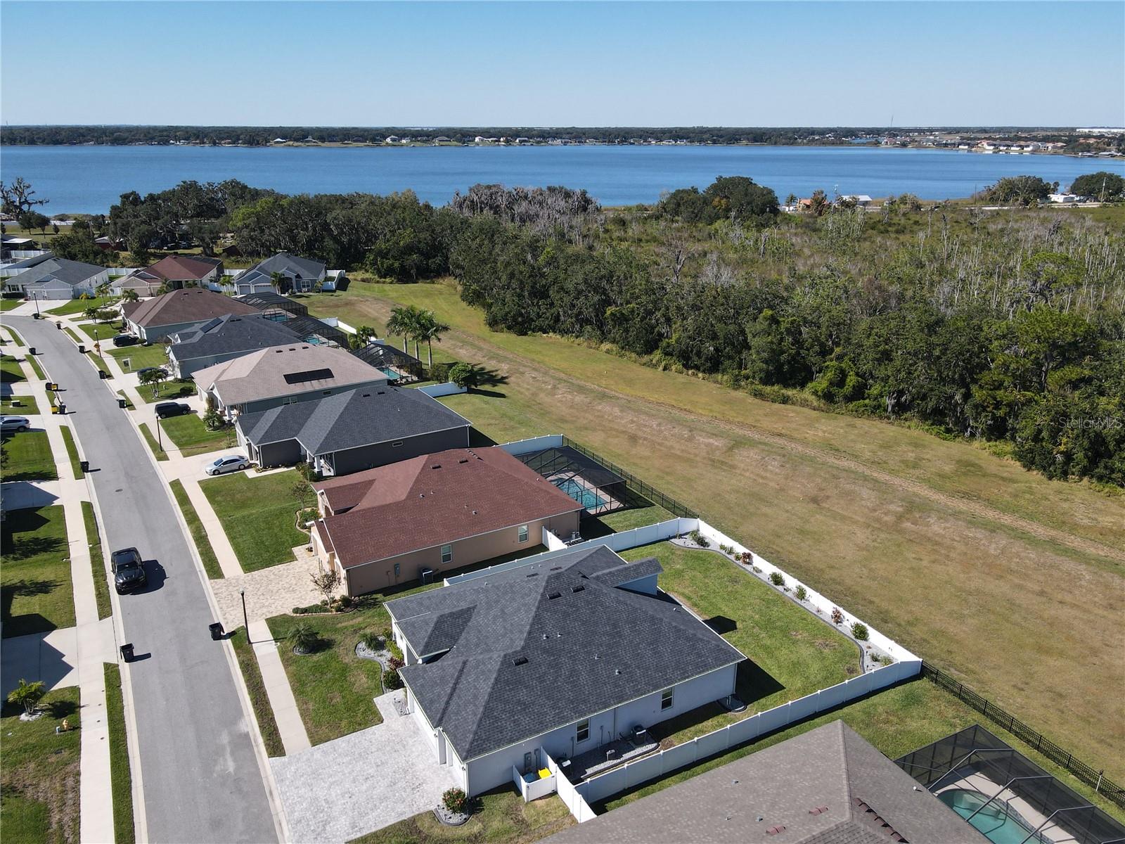 JULIANA VILLAGE - Residential