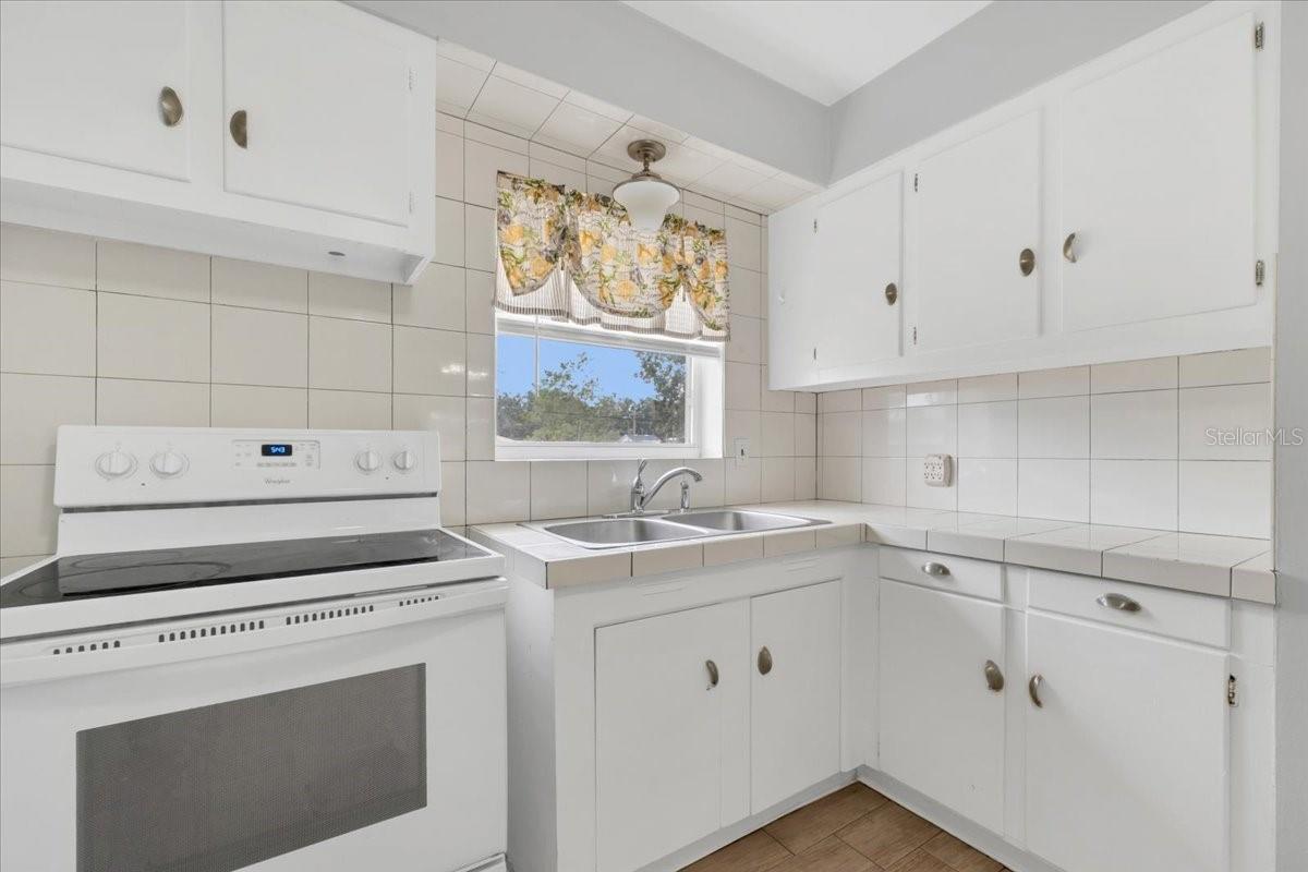 MEADOWBROOK PARK SUB - Residential