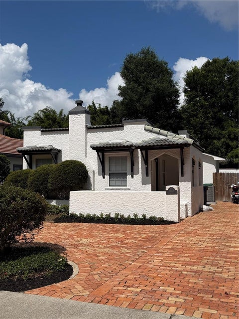 Photo of 1409 Sunset Drive, Winter Park, FL 32789 (MLS # O6433393)