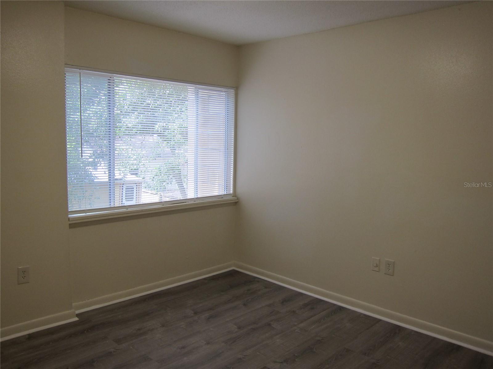 300 NW 20TH AVENUE 6