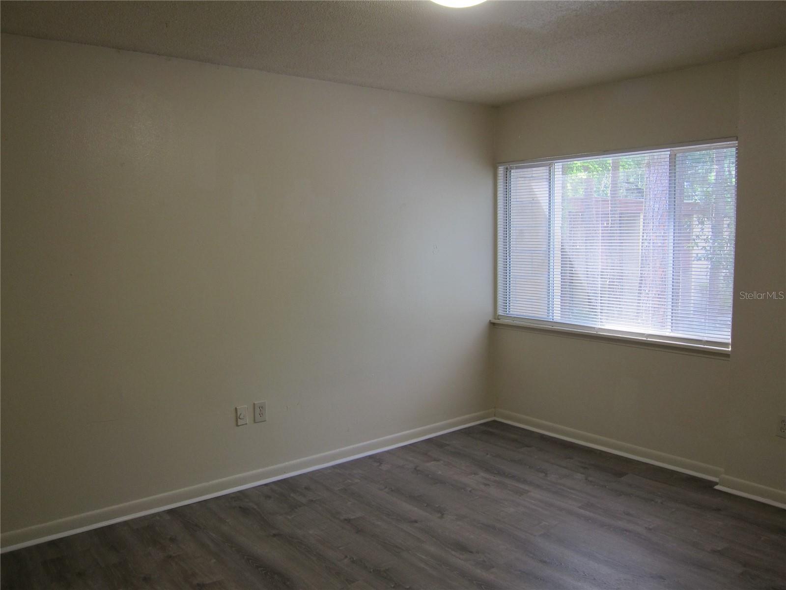 300 NW 20TH AVENUE 6